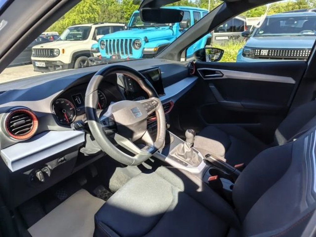 Seat Arona