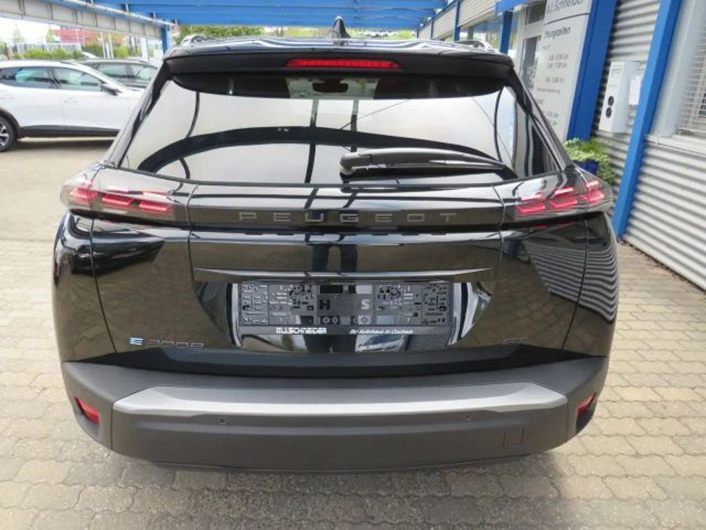 Peugeot e-2008