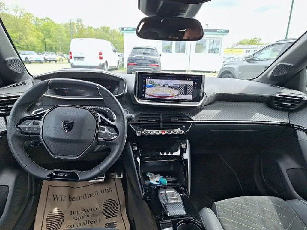 Peugeot e-208