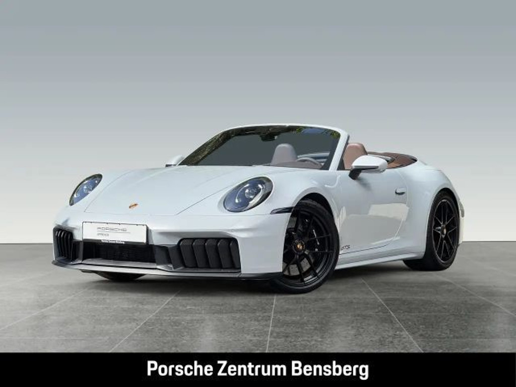 Porsche 911 GTS Carrera Cabriolet