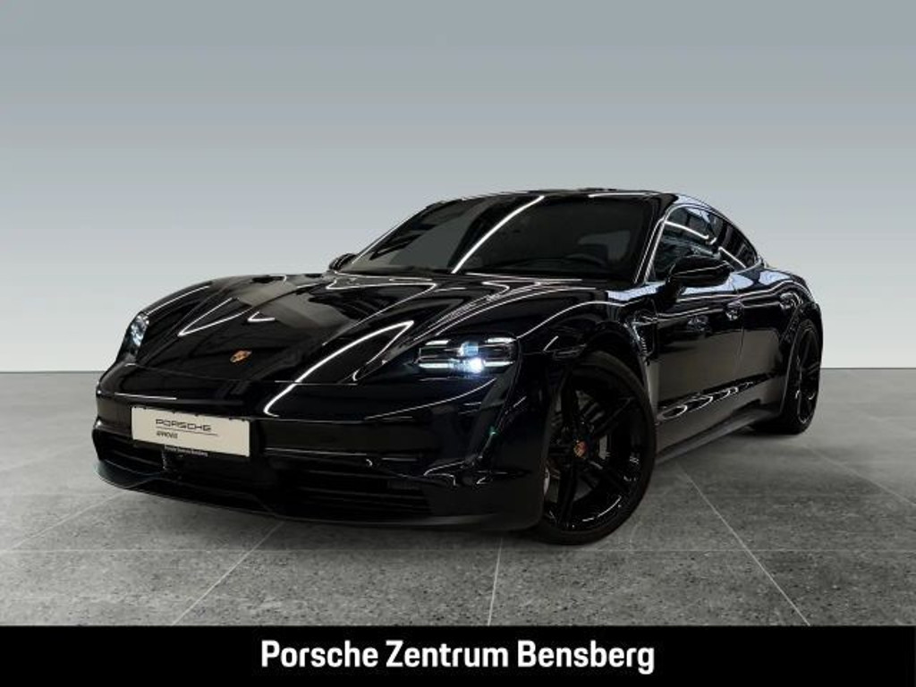 Porsche Taycan 4S
