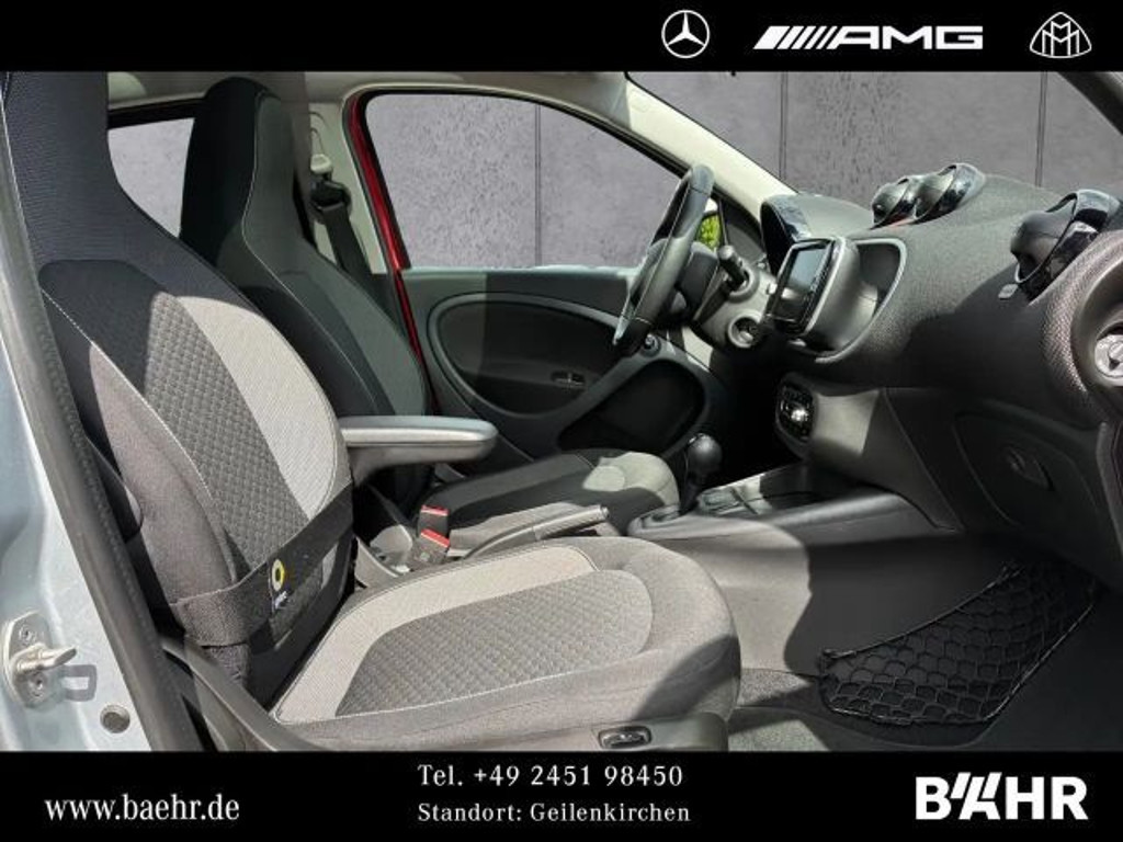 Smart EQ forfour
