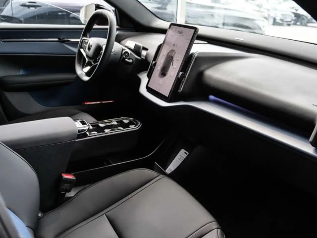 Volvo EX30