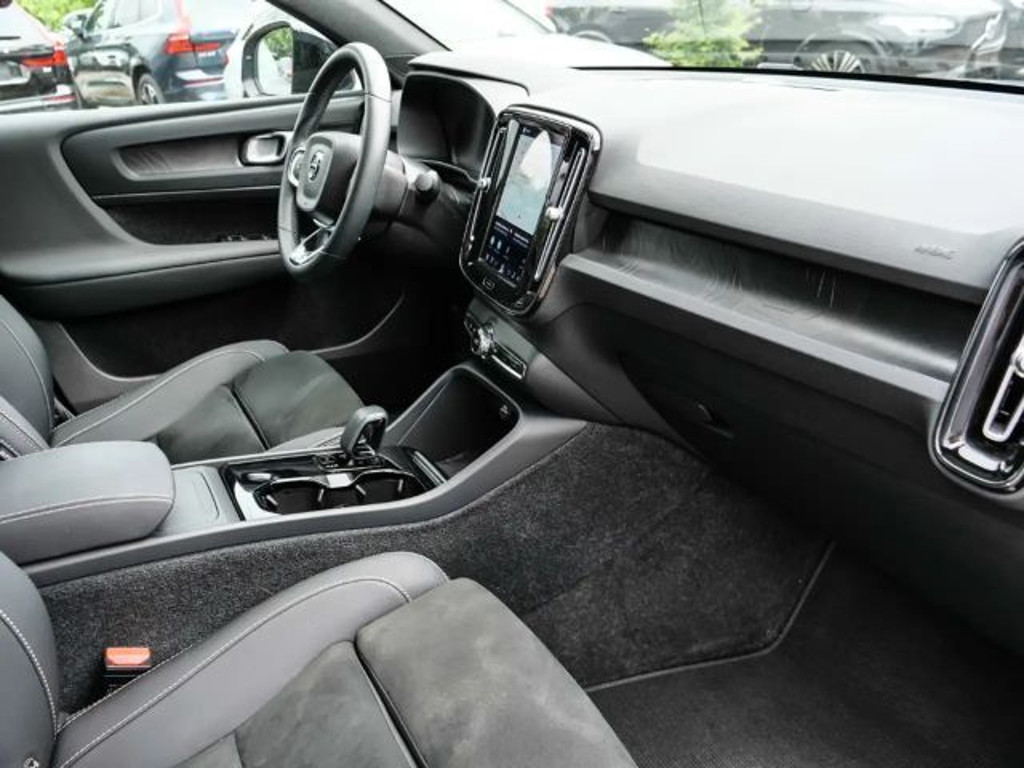 Volvo C40