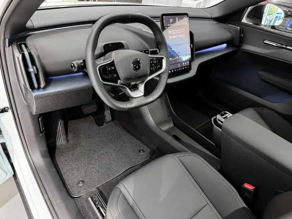 Volvo EX30