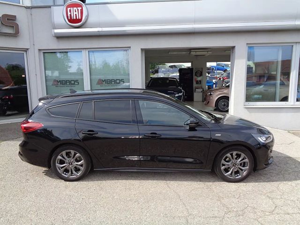 Ford Focus EcoBoost Wagon ST Line Style