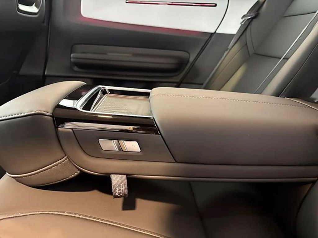 Polestar 4