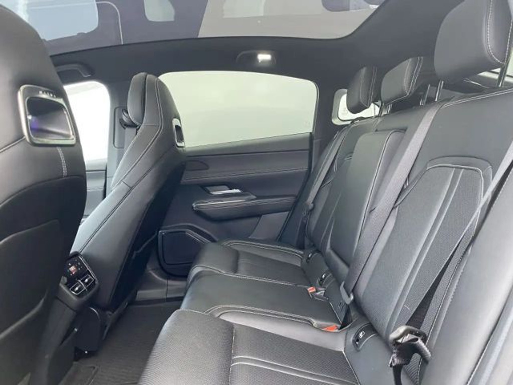 Mazda 6e