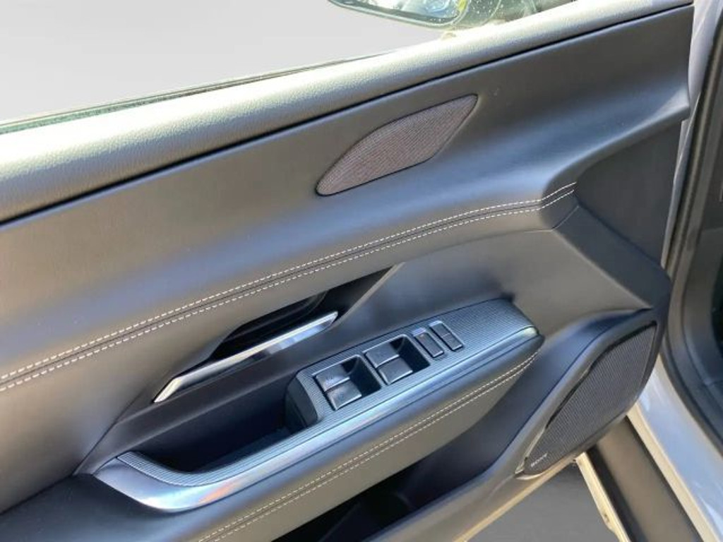 Mazda 6e