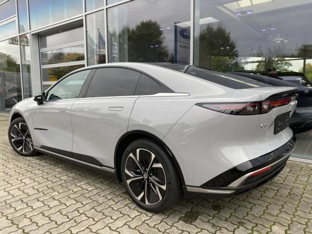 Mazda 6e
