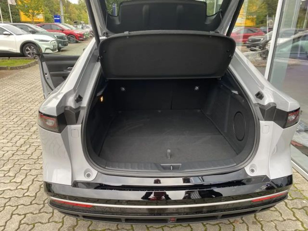 Mazda 6e