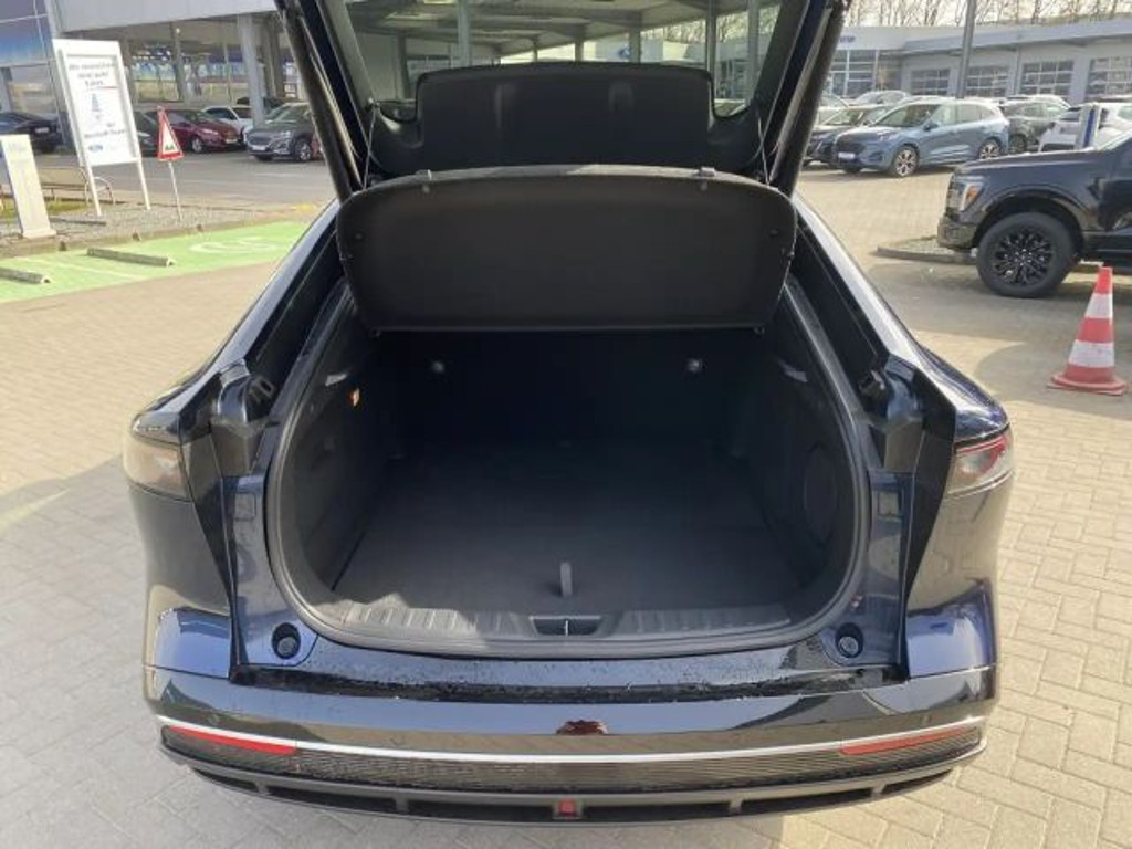 Mazda 6e