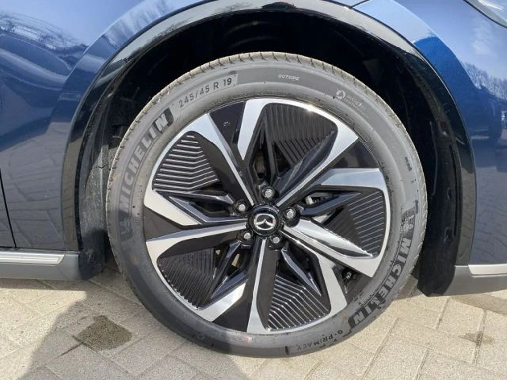 Mazda 6e