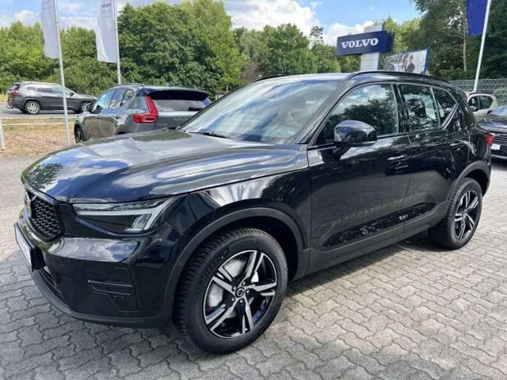 Volvo XC40 Plus Dark