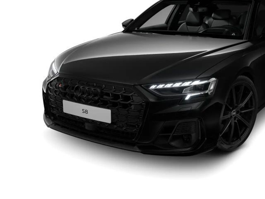 Audi S8
