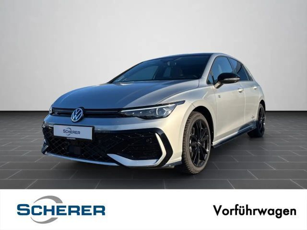 Volkswagen Golf DSG R-Line IQ.Drive