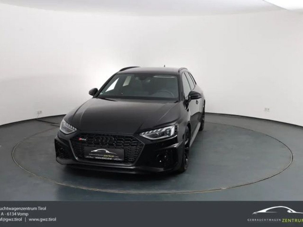 Audi RS4