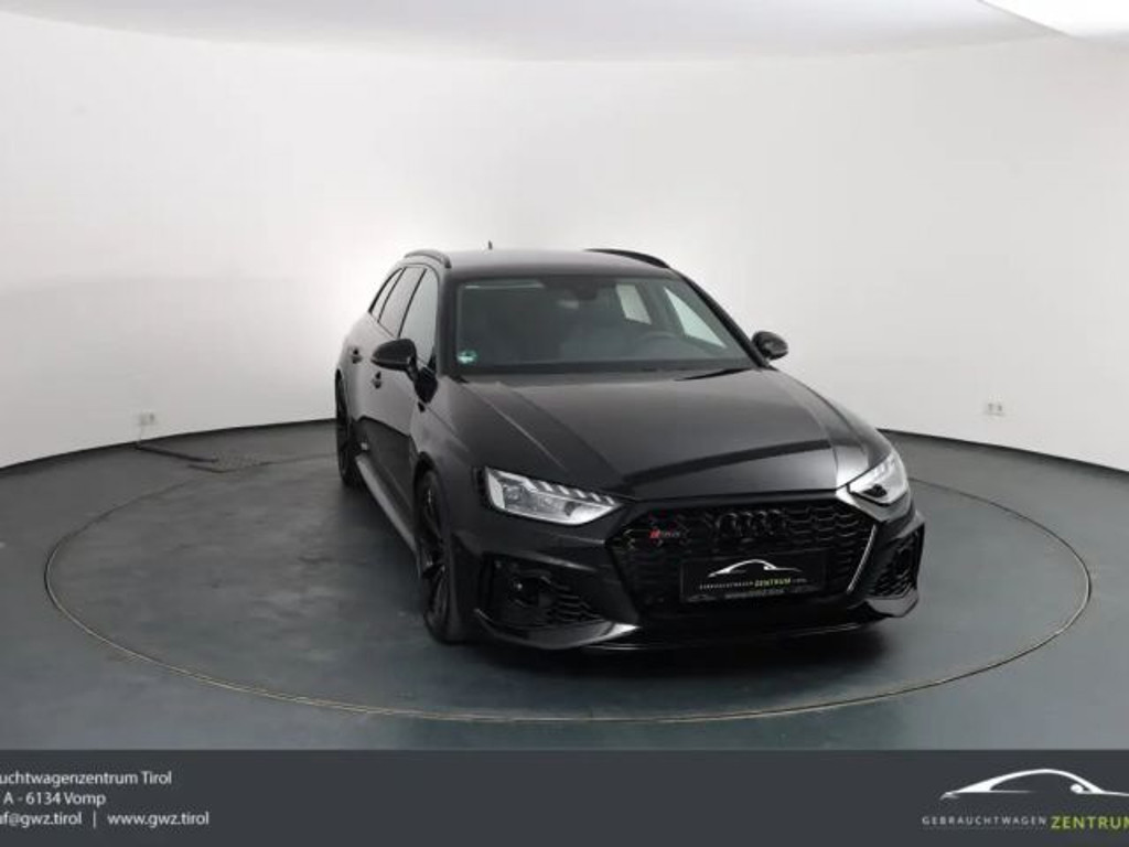 Audi RS4