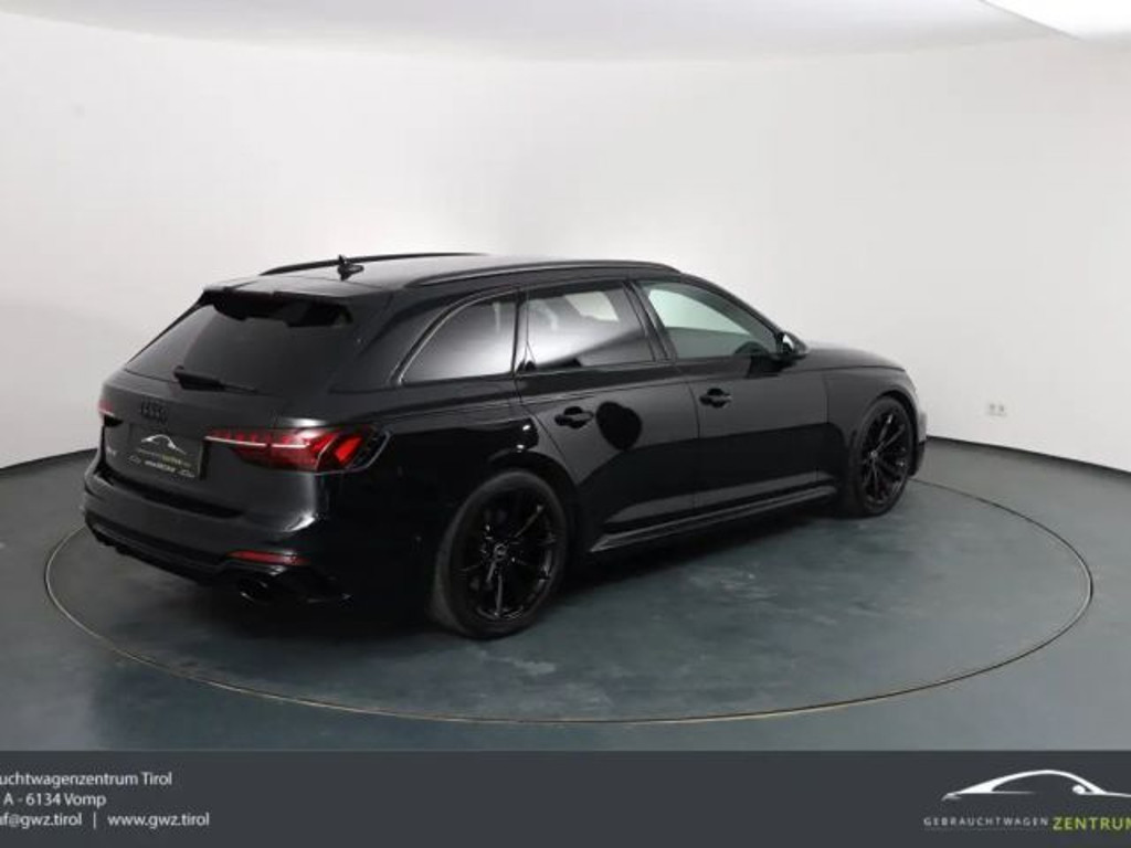 Audi RS4