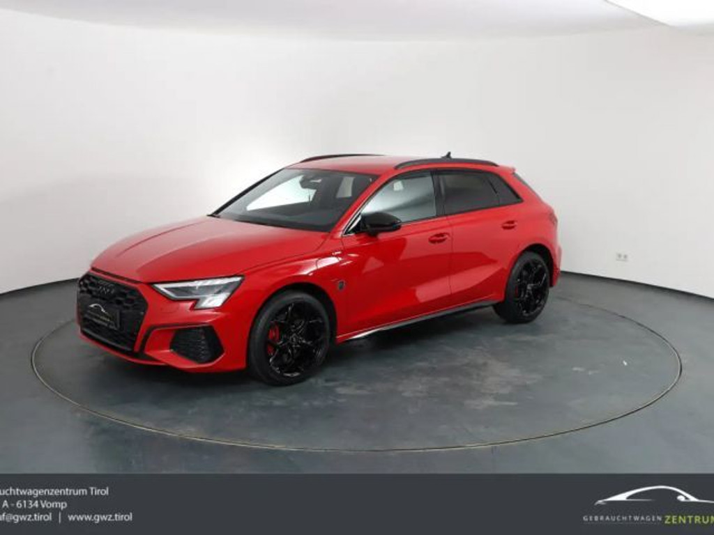Audi A3 Sedan S-Line Hybride 45 TFSI
