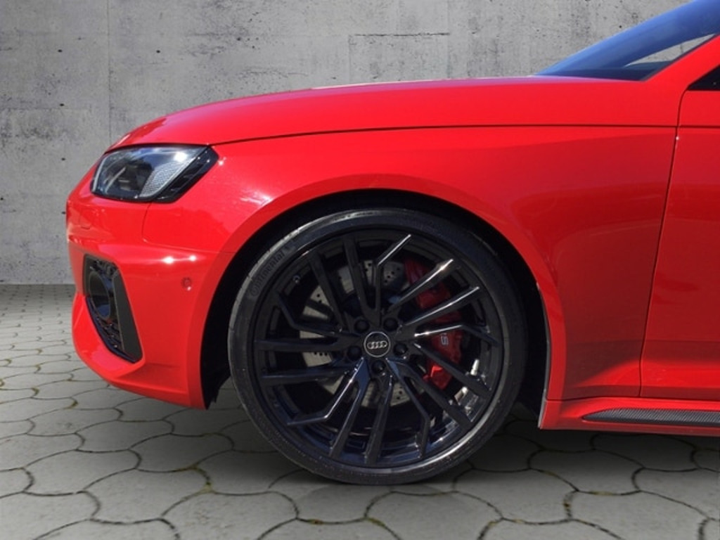 Audi RS4