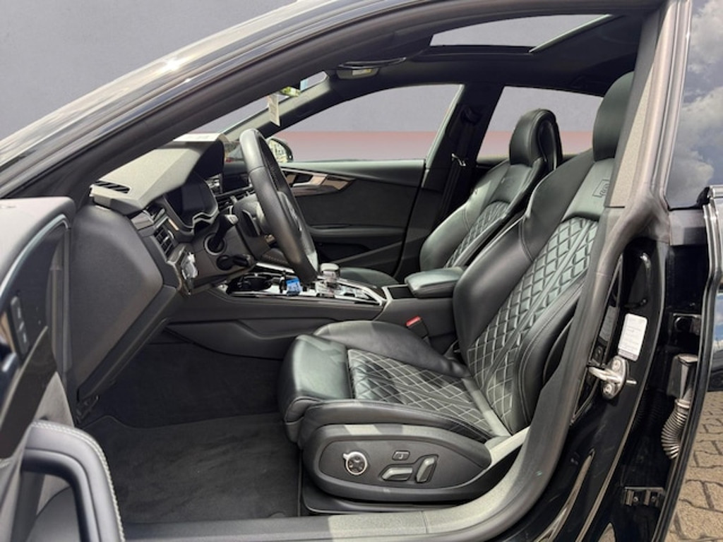 Audi S5
