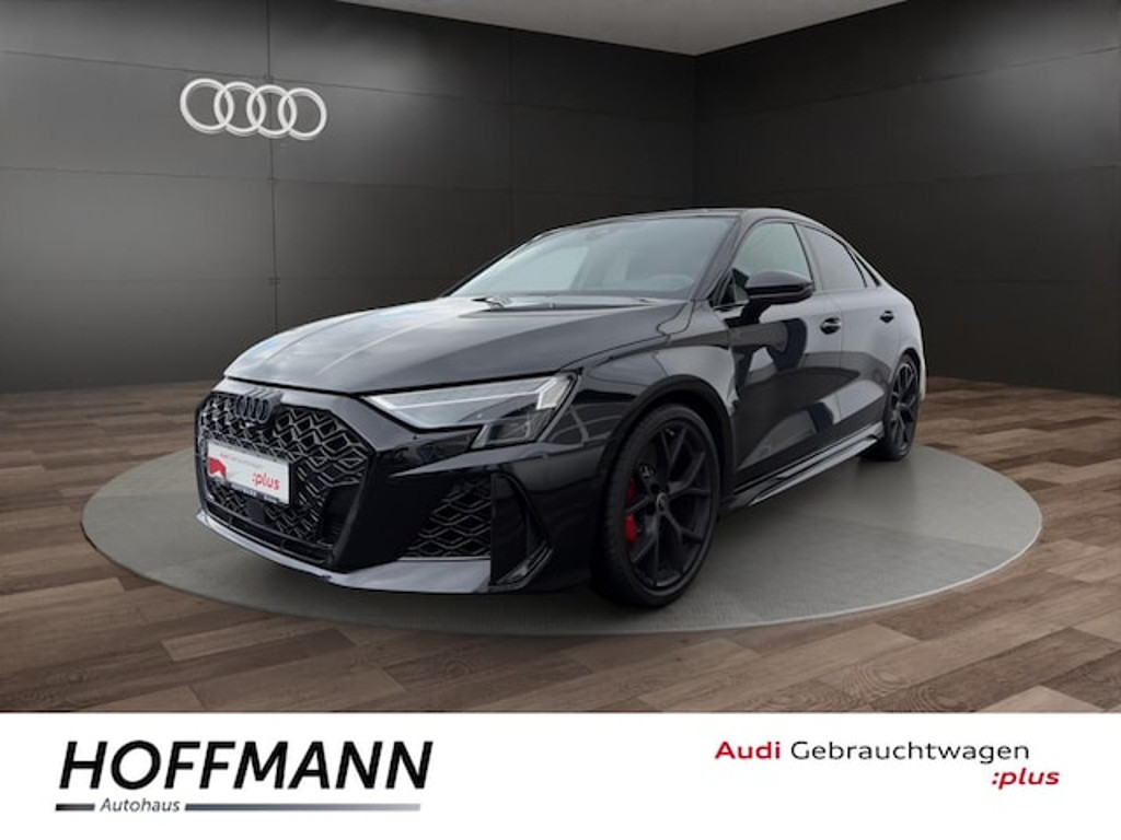 Audi RS3 Sedan Quattro S-Tronic