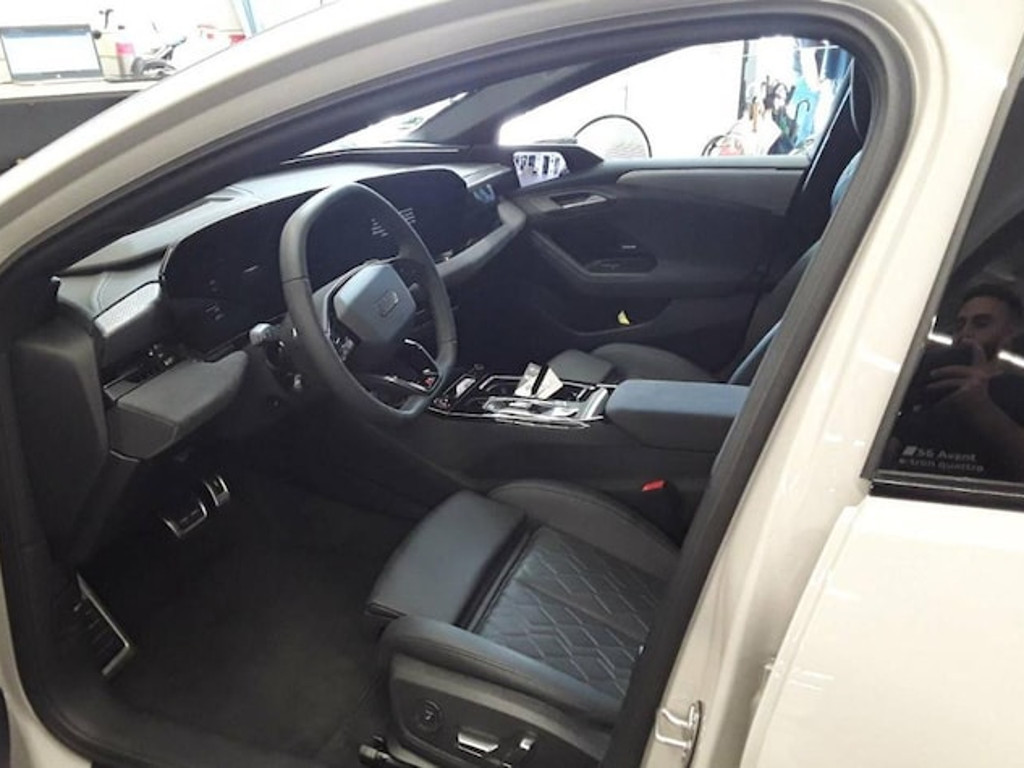 Audi A6 e-tron