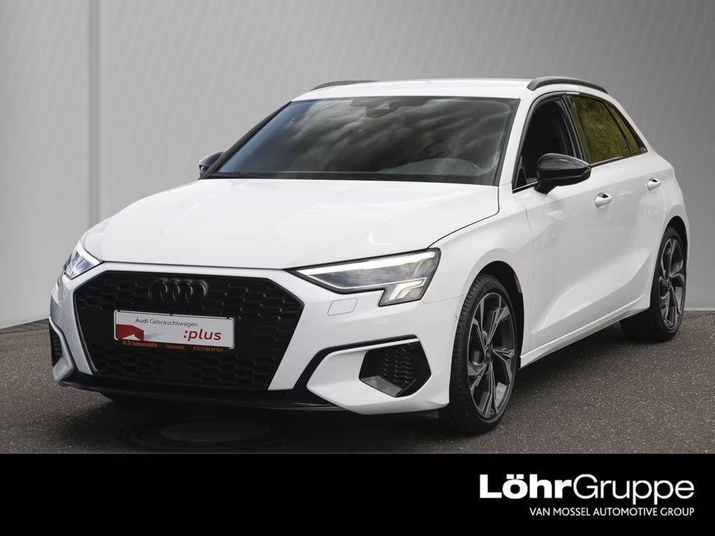 Audi A3 Sportback Sedan S-Line 35 TFSI