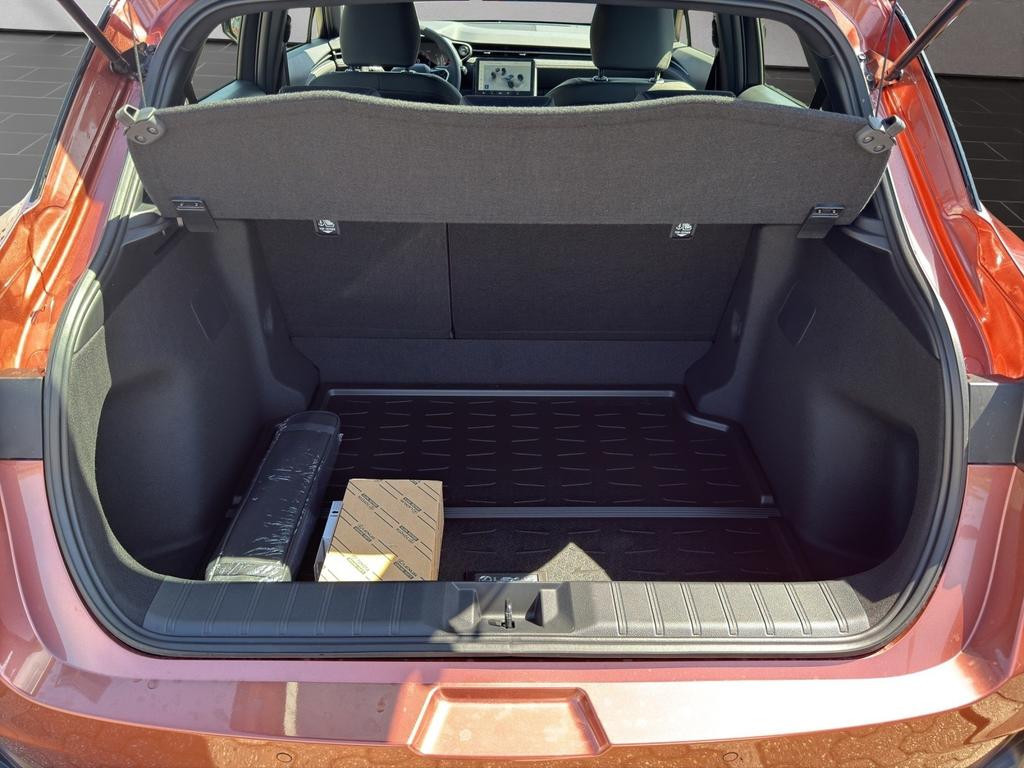 Lexus LBX