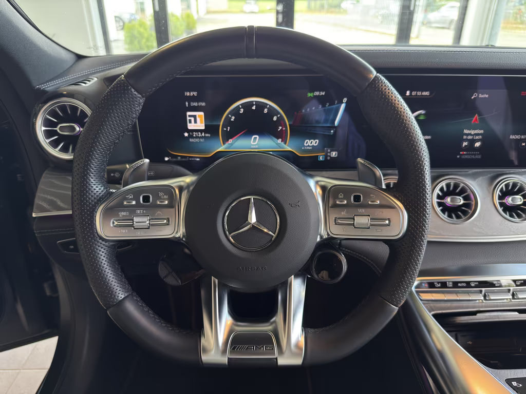 Mercedes-Benz AMG GT
