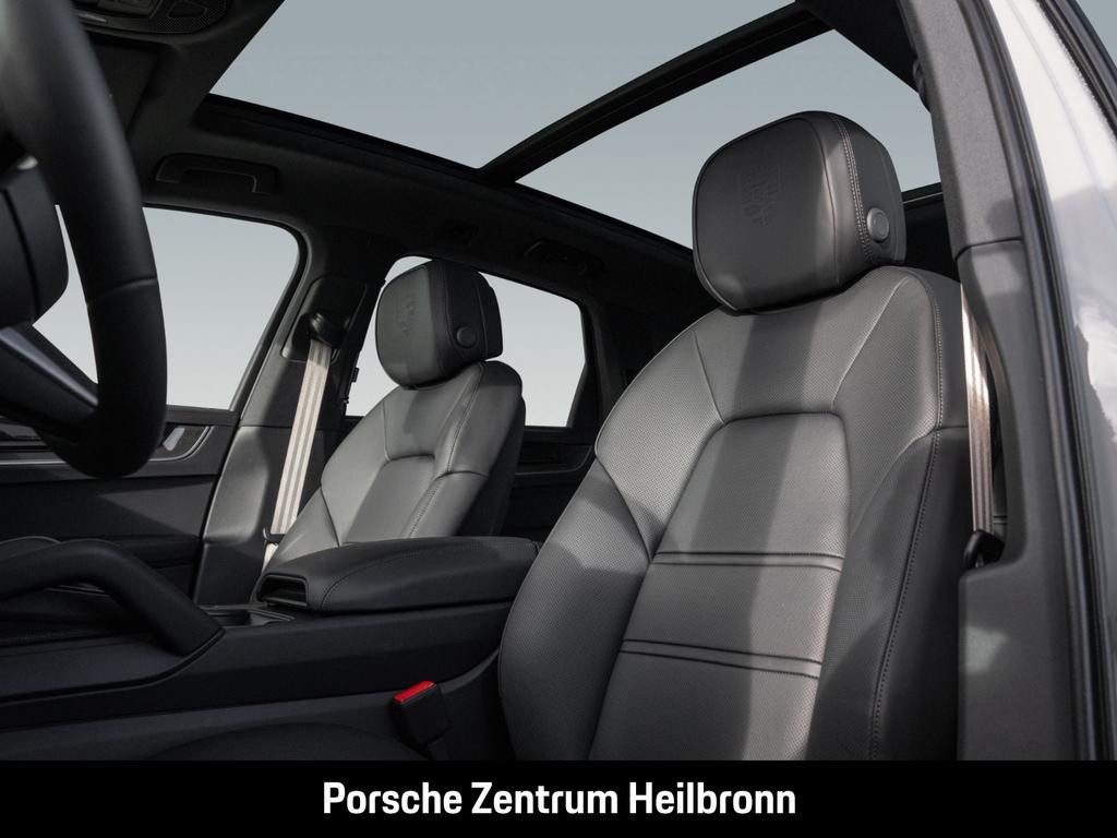 Porsche Cayenne E-Hybrid Black Edition