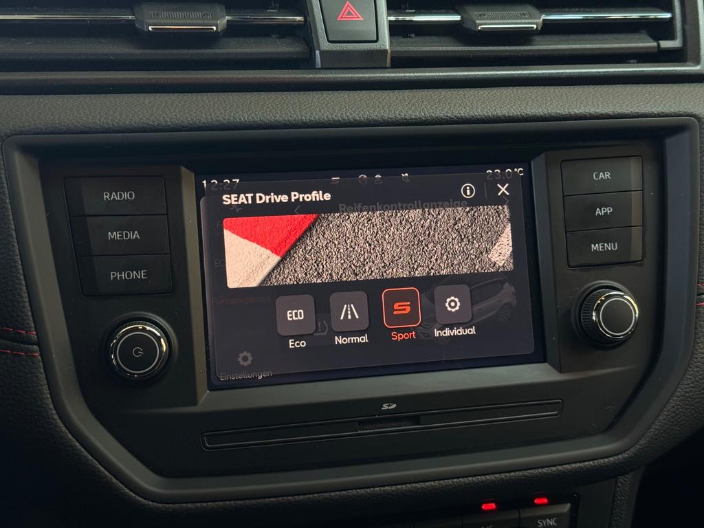 Seat Arona