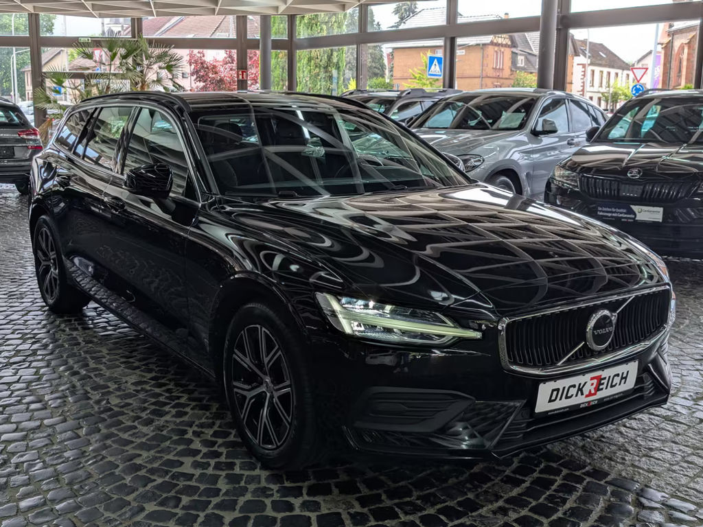 Volvo V60 Core