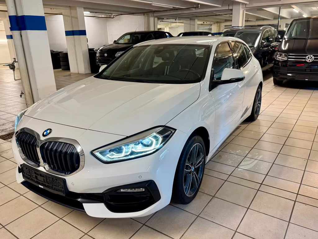 BMW 1 Serie 116 Sport Line Sedan 116i