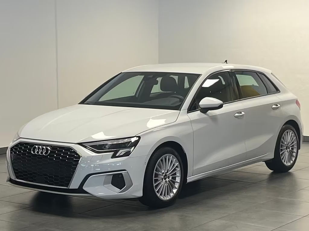 Audi A3 Sportback Sedan S-Tronic 35 TFSI