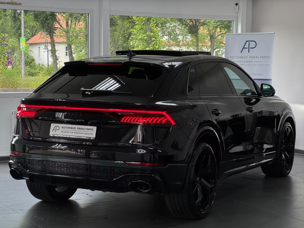 Audi RS Q8