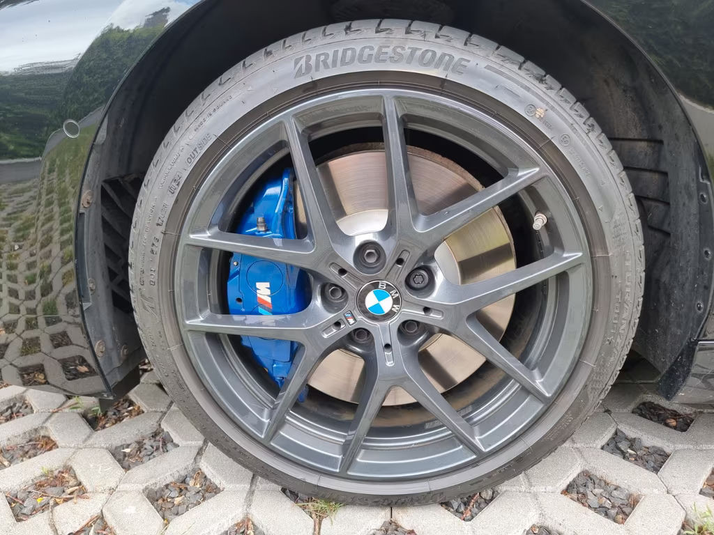 BMW M235