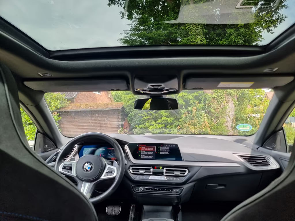 BMW M235