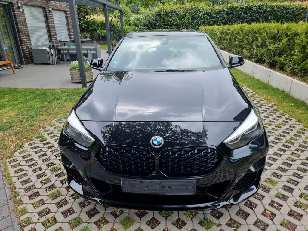 BMW M235