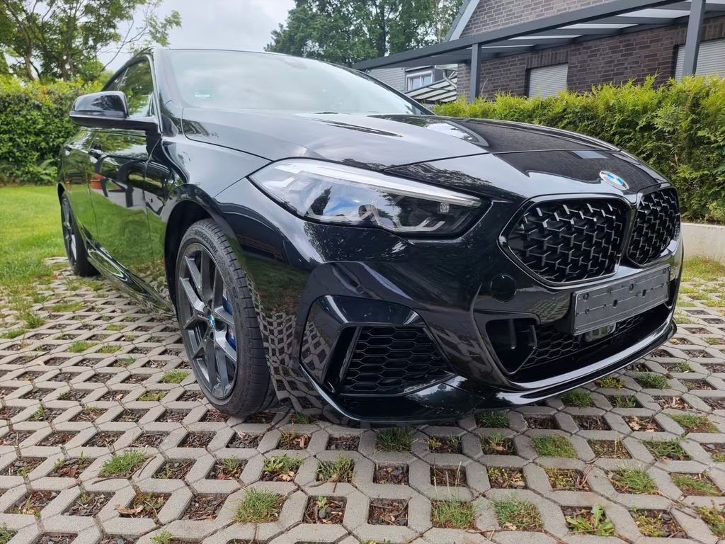 BMW M235