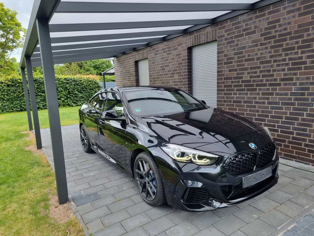 BMW M235