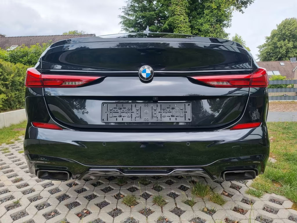 BMW M235