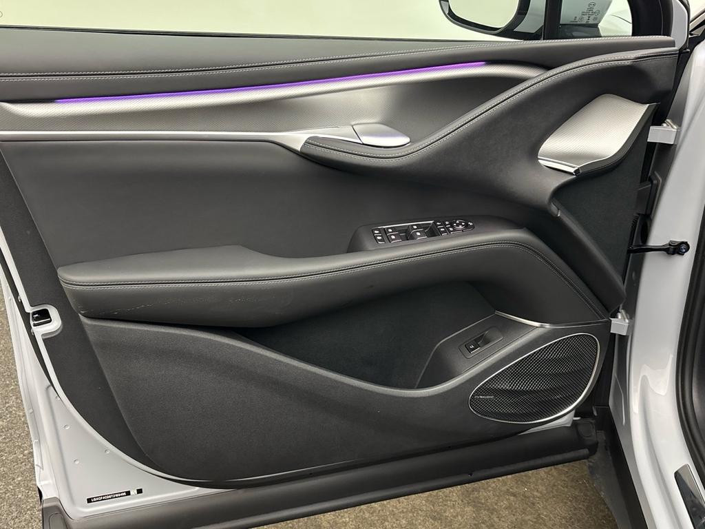 BYD Sealion 7