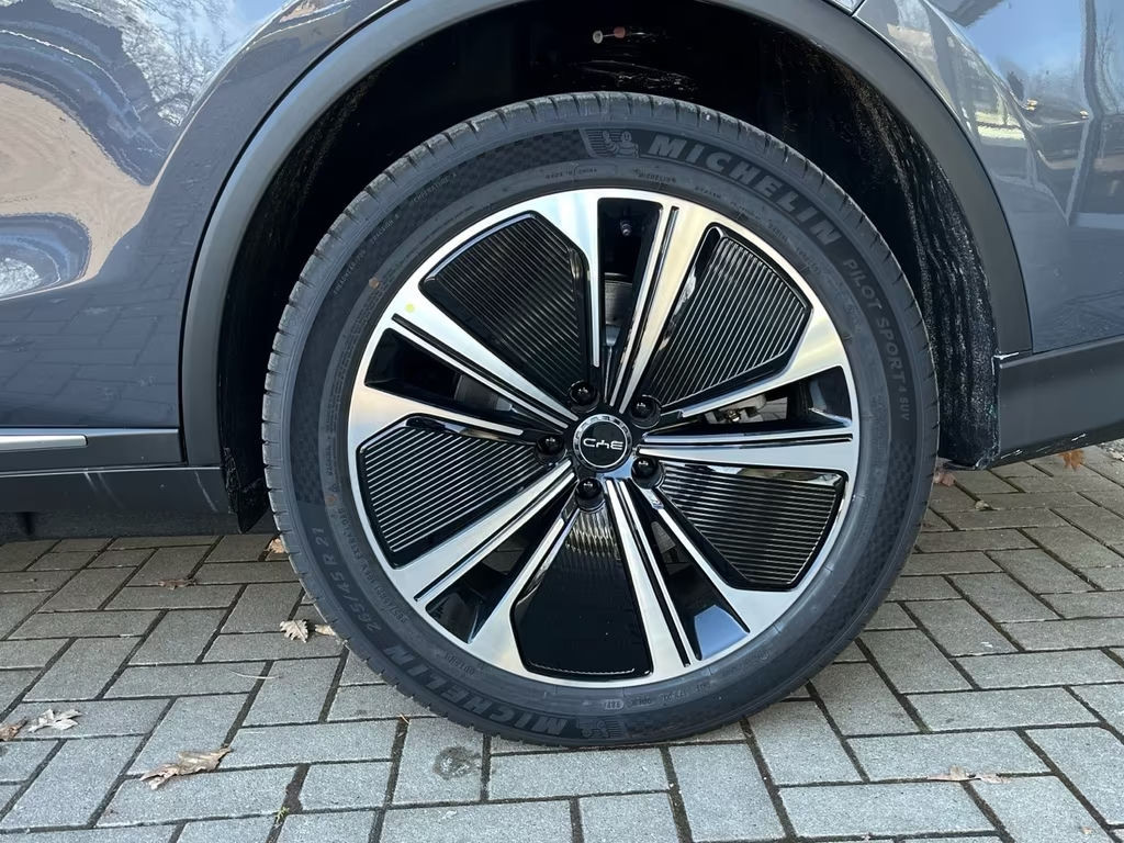 BYD Tang