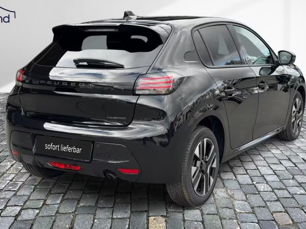 Peugeot e-208