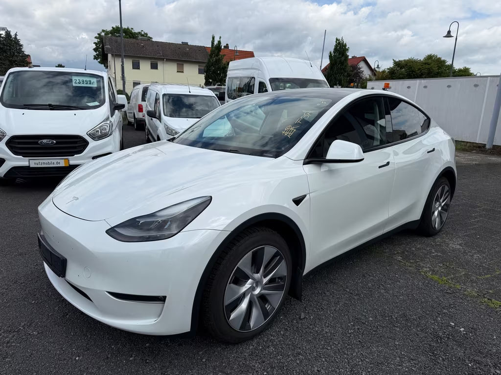 Tesla Model Y Long Range Dual Motor AWD