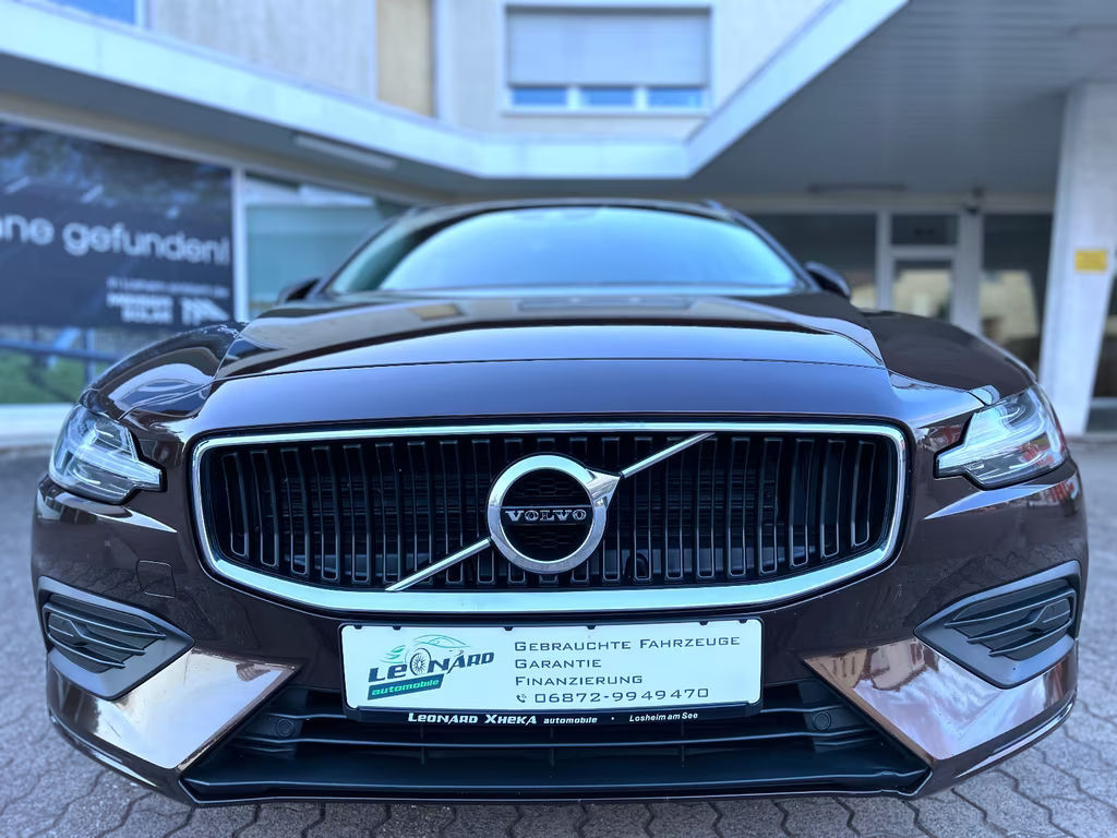 Volvo V60 Kombi 2,0 Ltr. Navi LED Kamera Pdc Tüv NEU