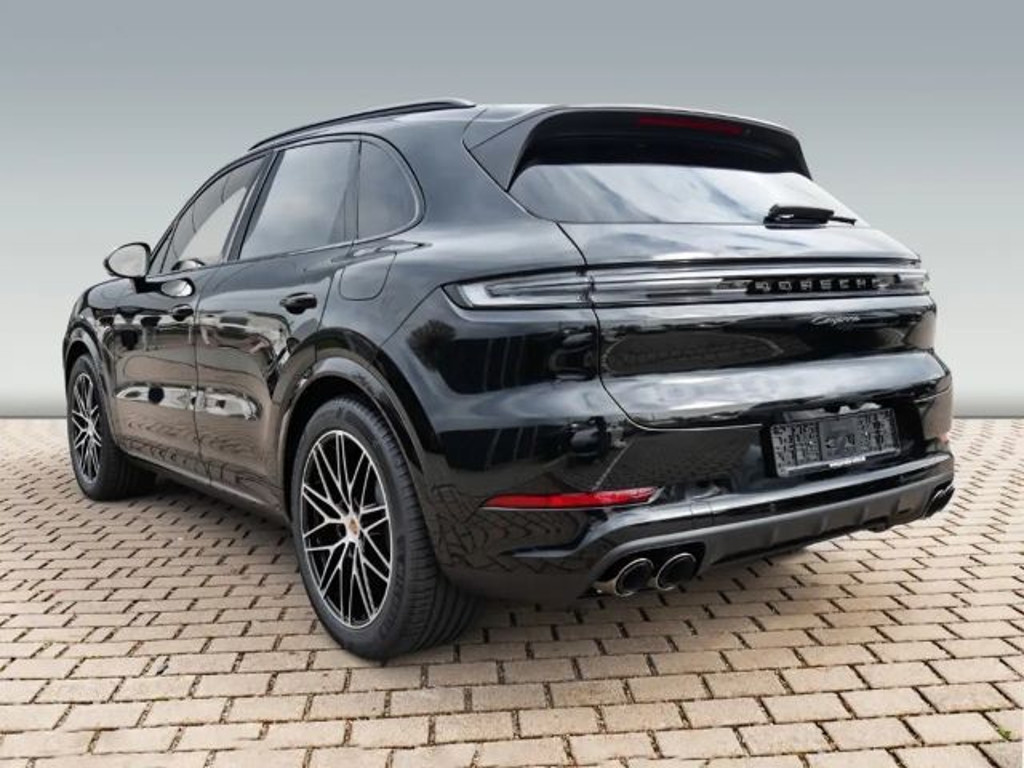 Porsche Cayenne E-Hybrid Black Edition