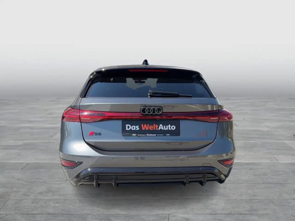 Audi S6 e-tron